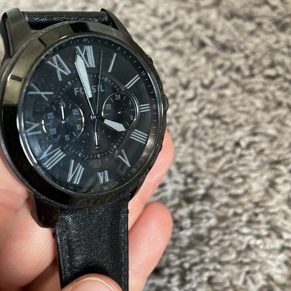 Fossil Watch - Picture 2 of 4